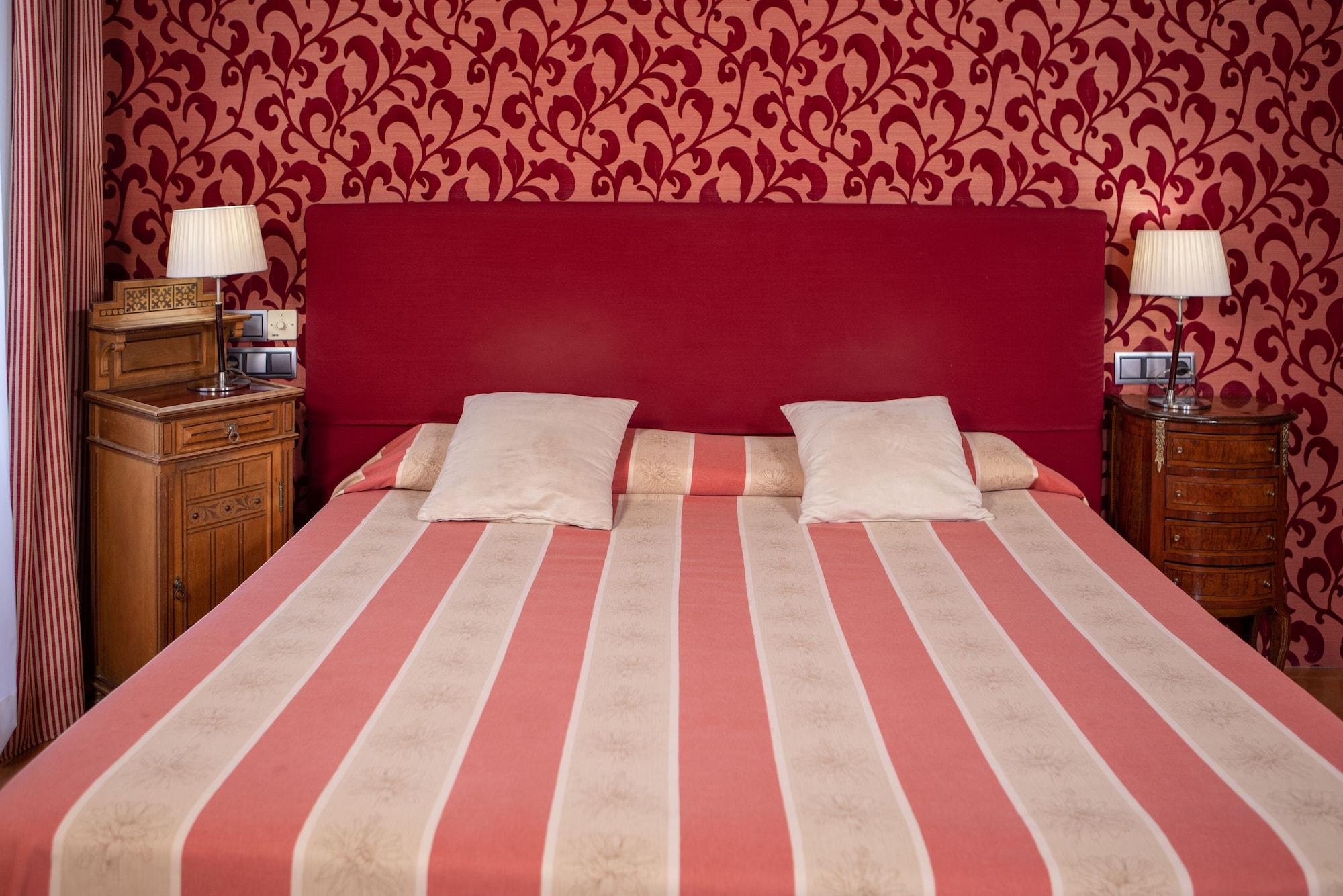 Rvhotels Palau Lo Mirador Torroella de Montgrí Dış mekan fotoğraf