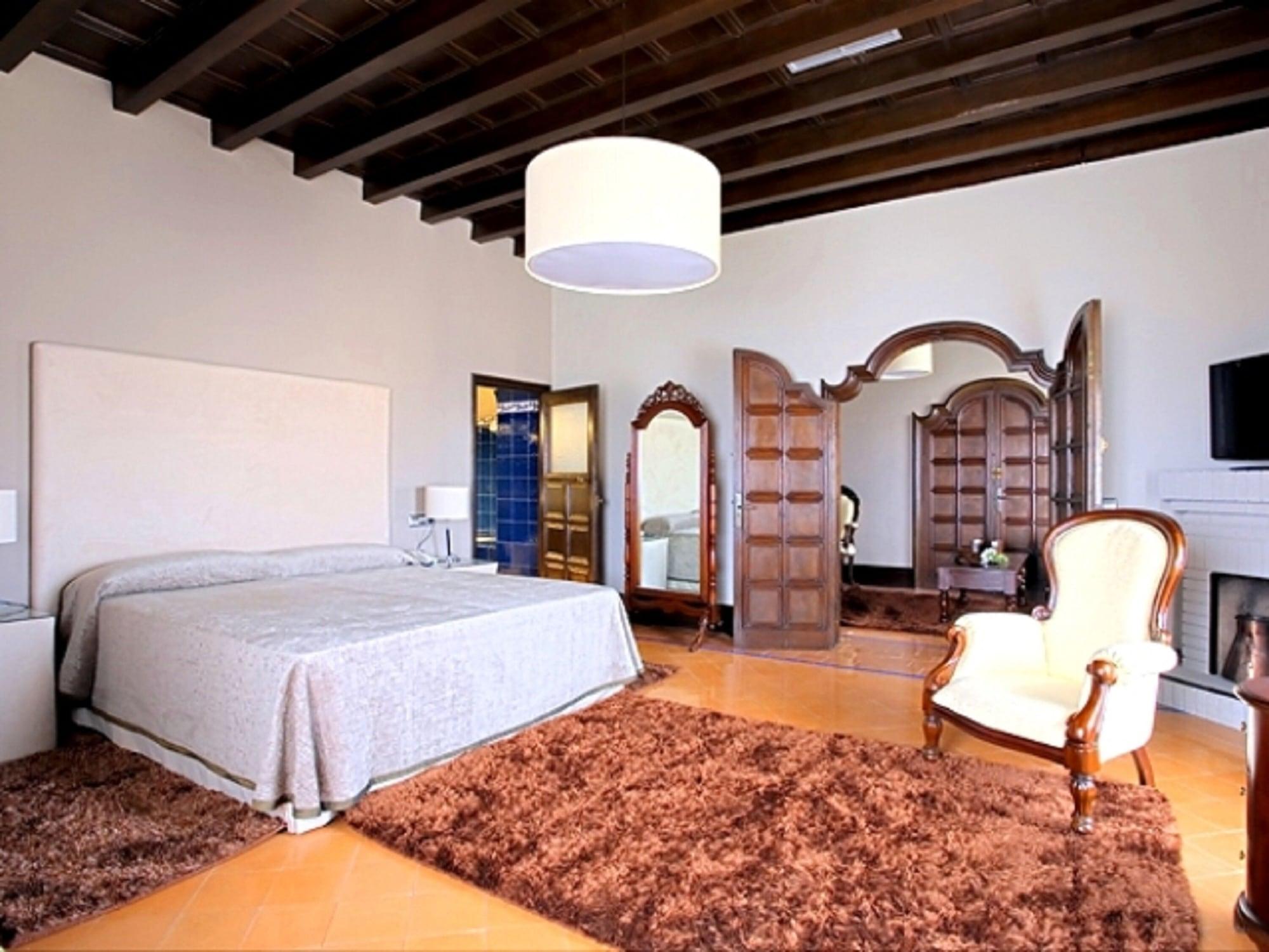 Rvhotels Palau Lo Mirador Torroella de Montgrí Dış mekan fotoğraf