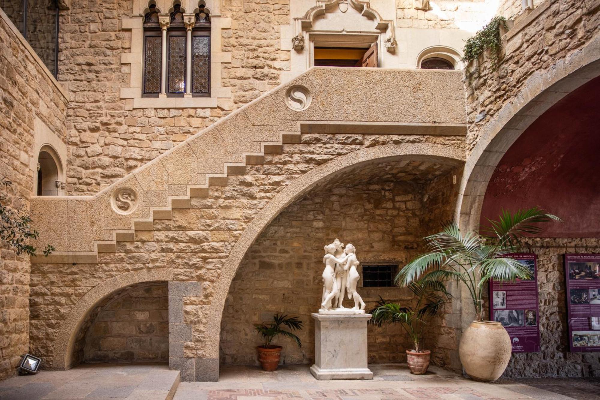 Rvhotels Palau Lo Mirador Torroella de Montgrí Dış mekan fotoğraf