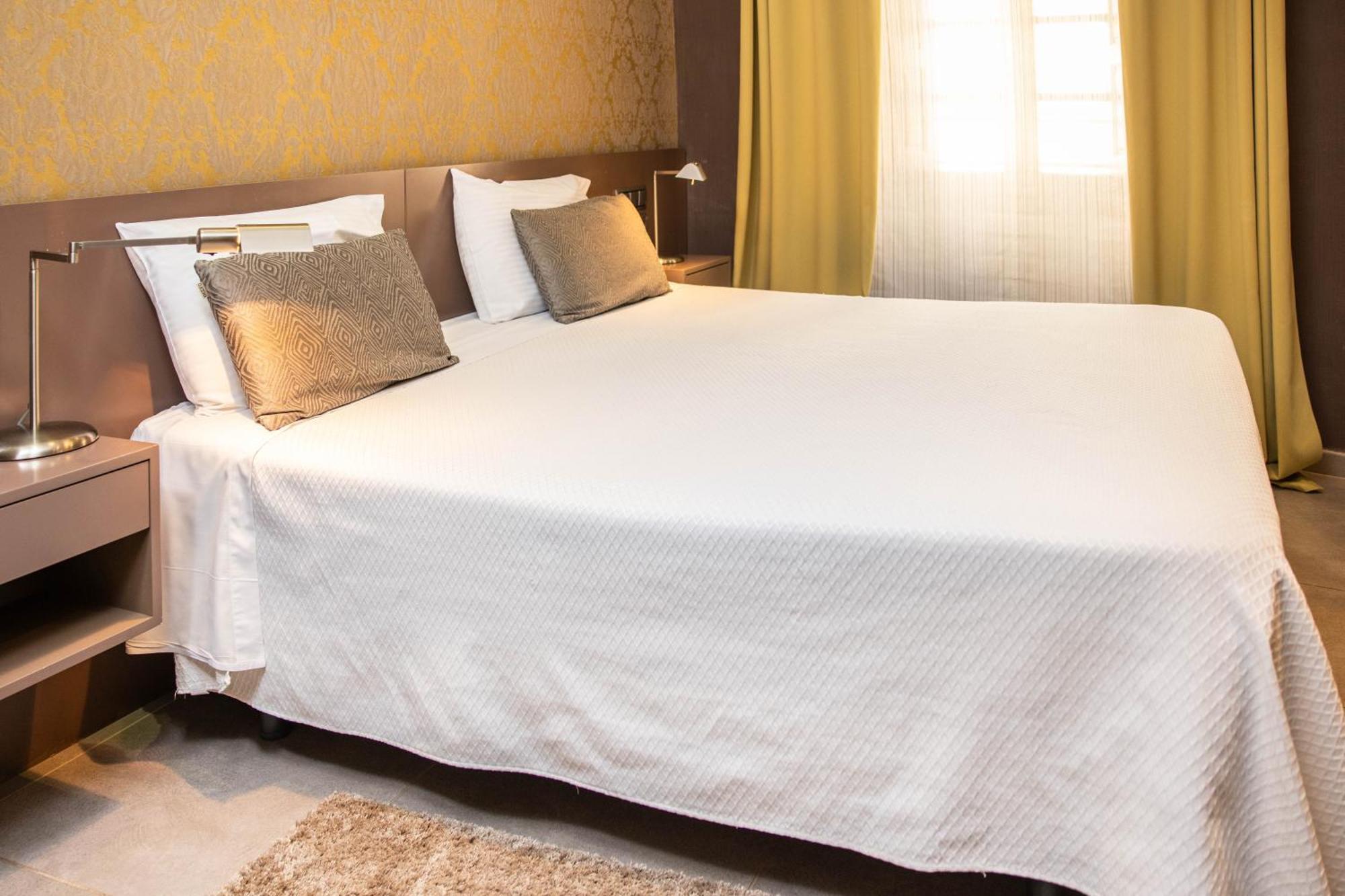 Rvhotels Palau Lo Mirador Torroella de Montgrí Dış mekan fotoğraf